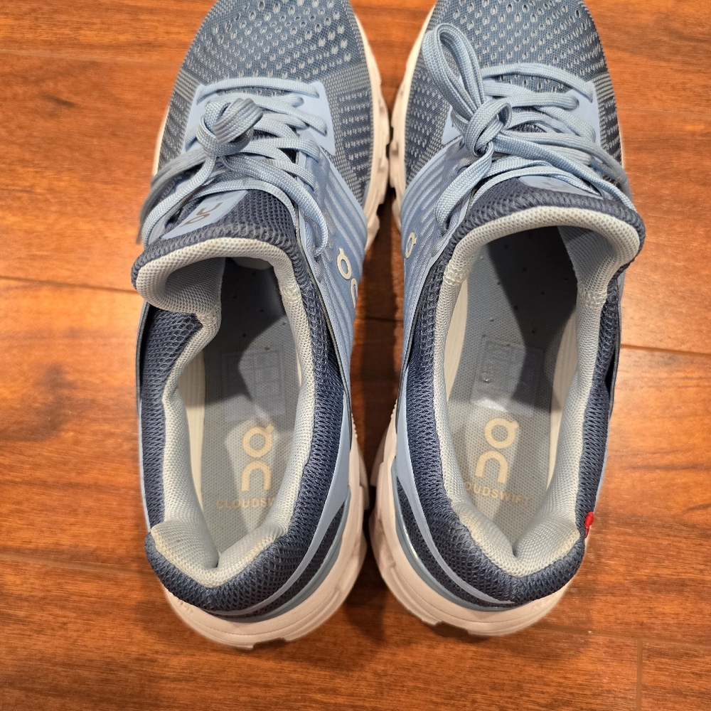 On Running Cloudswift Women's Size 10 Lake/Sky - image 6